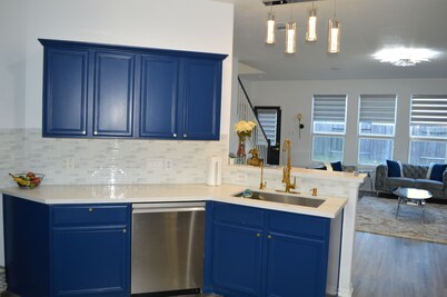 Private room and bath in Beautiful home