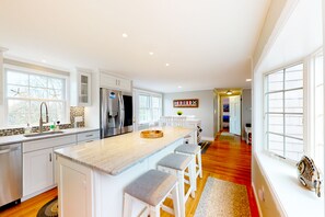 Fridge, microwave, oven, stovetop - Sunny, Cape-style home with a game room, yard, firepit, & washer/dryer (Chatham)