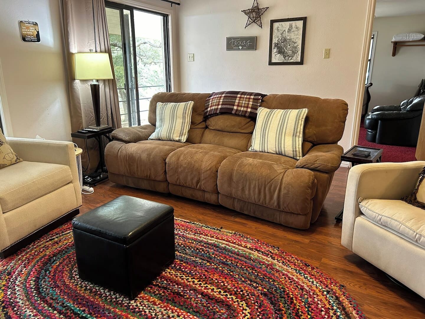 Smart TV, video games, DVD player, offices