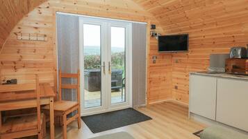 Cottage | Living area