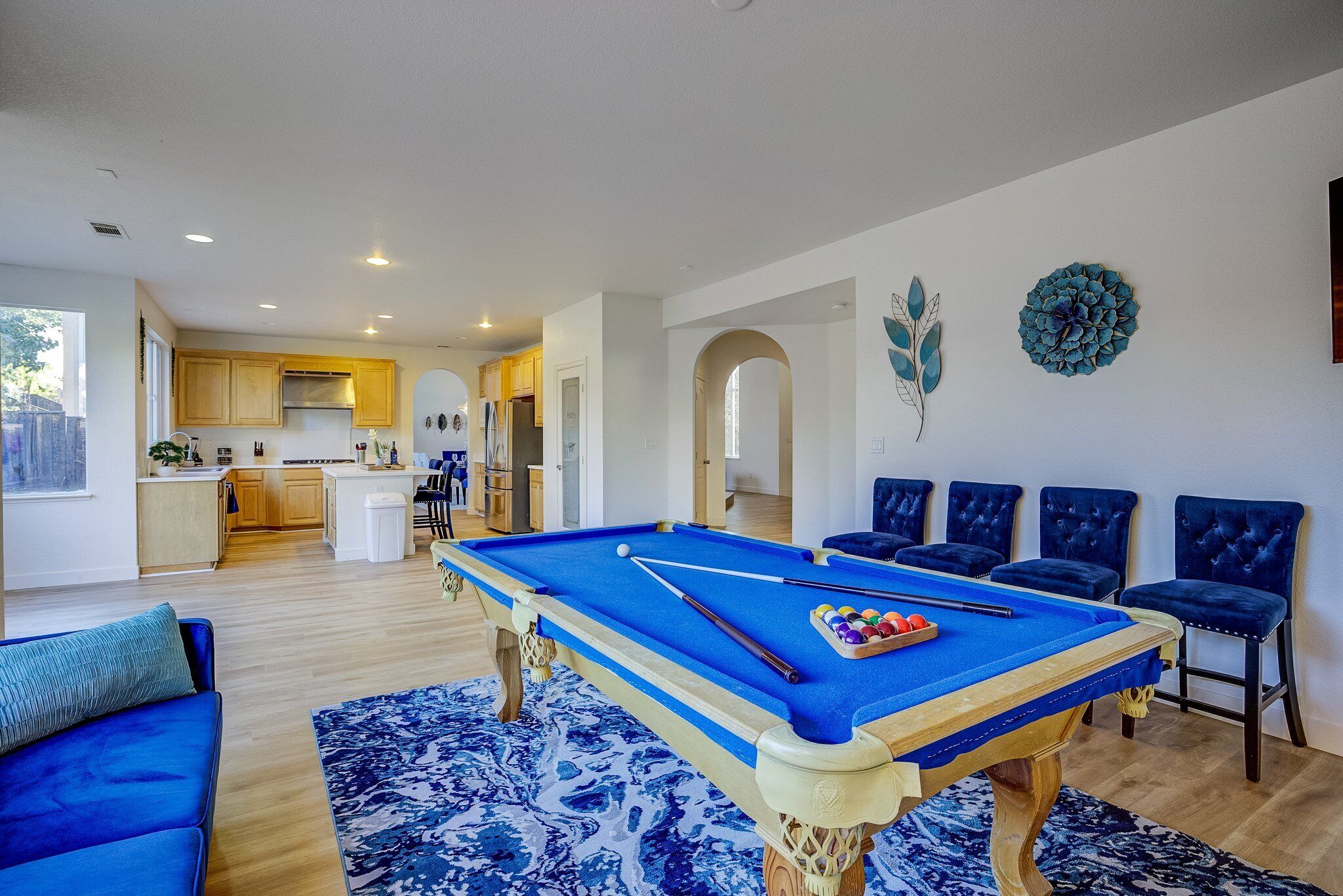 SPACIOUS 5BD HOME | POOL TABLE | BBQ GRILL | GAMES