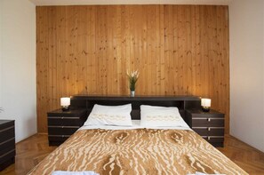 4 chambres, accès au Wi-Fi (inclus), literie fournie