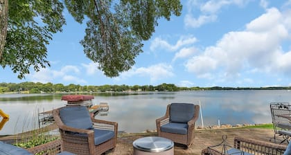 George Lake Luxury, 2.5 miles from Spicer!