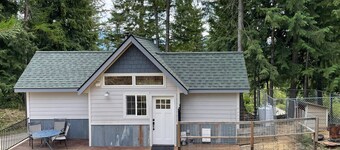  Selkirk Flat Retreat/pet friendly