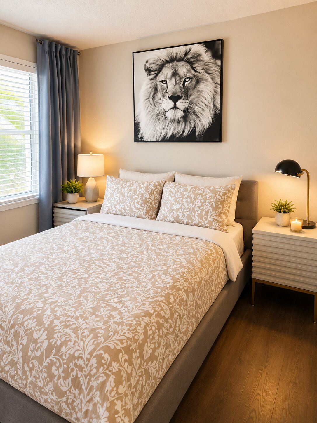 4 chambres, coffres-forts dans les chambres, bureau, Wi-Fi