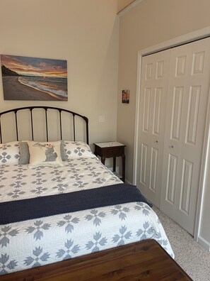1 bedroom, desk, iron/ironing board, free WiFi