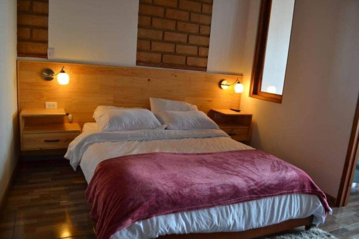 Apartamento Deluxe | Sábanas de algodón egipcio, ropa de cama de alta calidad, escritorio