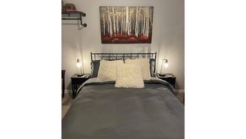 1 bedroom, free WiFi, bed sheets