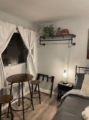 1 غرفة نوم وواي فاي مجانًا وملاءات أسرّة