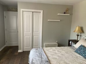 3 bedrooms, iron/ironing board, travel cot, free WiFi