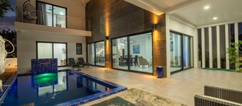 Caribbean Vacation home -EverBlue Villa is our beautiful dream beach home