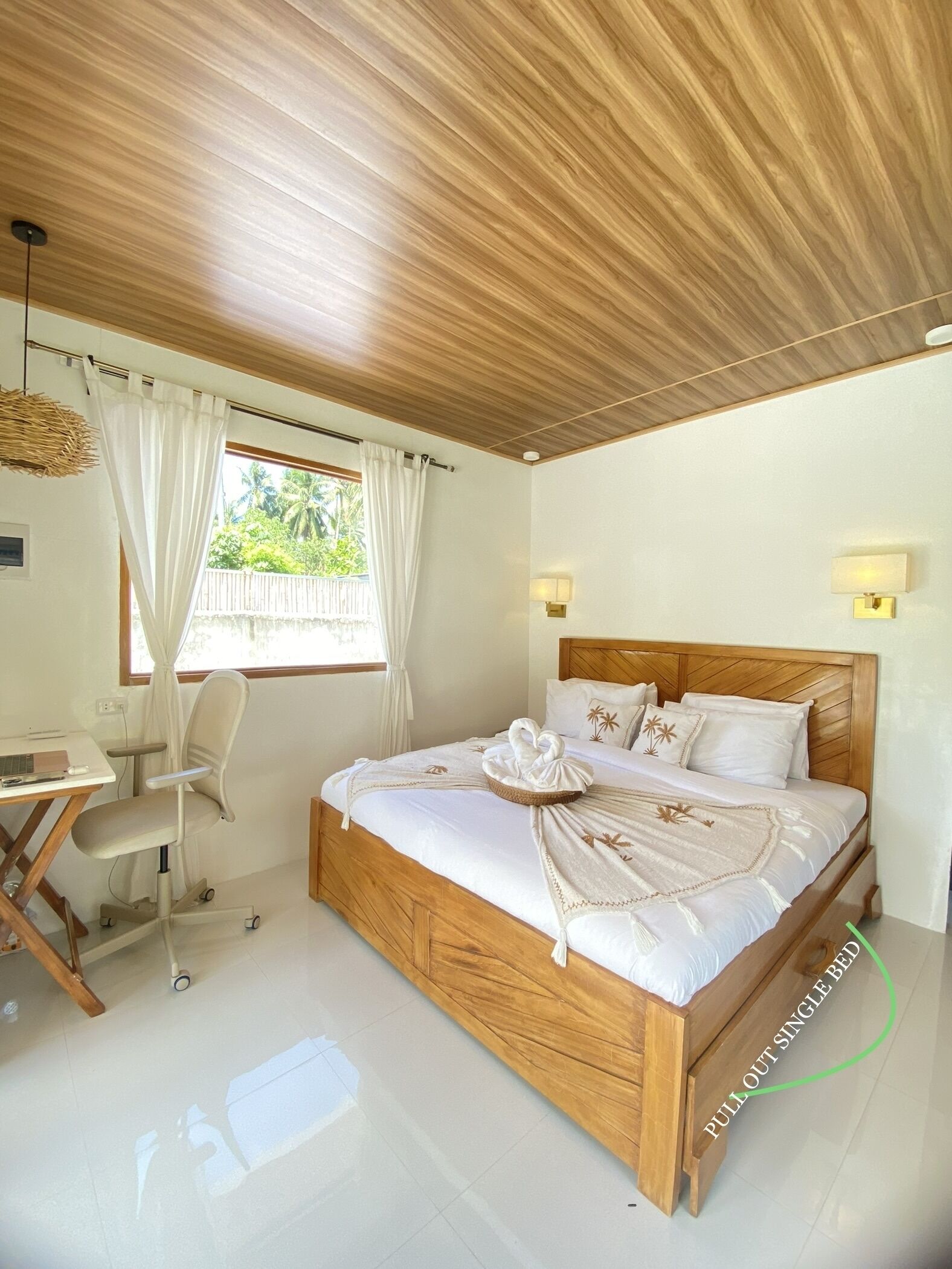 1 bedroom, in-room safe, WiFi, bed sheets