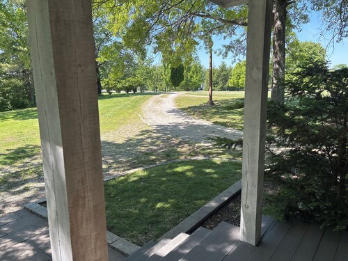 Private 8 acre Ranch backs to 1850 wooded acre Missouri conservation reservation