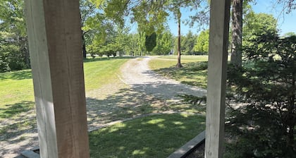Private 8 acre Ranch backs to 1850 wooded acre Missouri conservation reservation