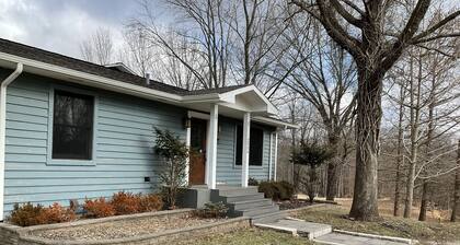 Private 8 acre Ranch backs to 1850 wooded acre Missouri conservation reservation