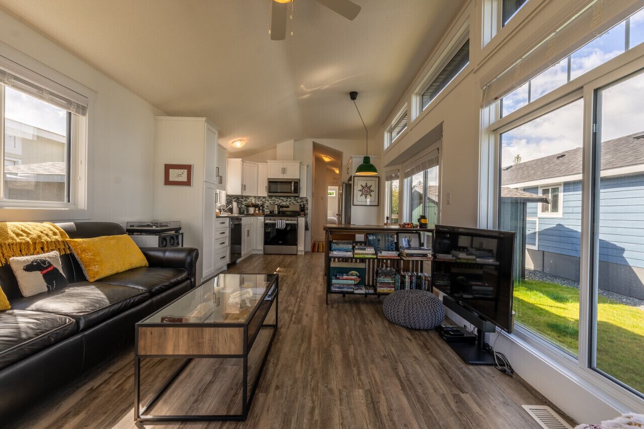 Smart TV, reproductor de DVD, libros y videoteca 