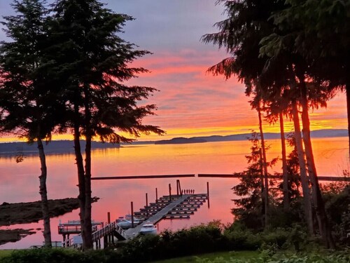 03 - Sunset Vista Cottage By The Sea at Alder Bay