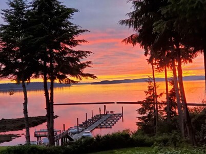 03 - Sunset Vista Cottage By The Sea at Alder Bay