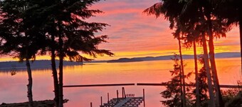 03 - Sunset Vista Cottage By The Sea at Alder Bay