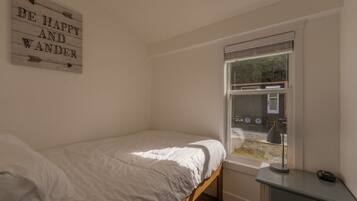 3 makuuhuonetta, ilmainen Wi-Fi, vuodevaatteet