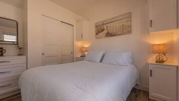 3 makuuhuonetta, ilmainen Wi-Fi, vuodevaatteet