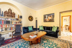 Interior - Colosseum Classy Roman Home (Roma)