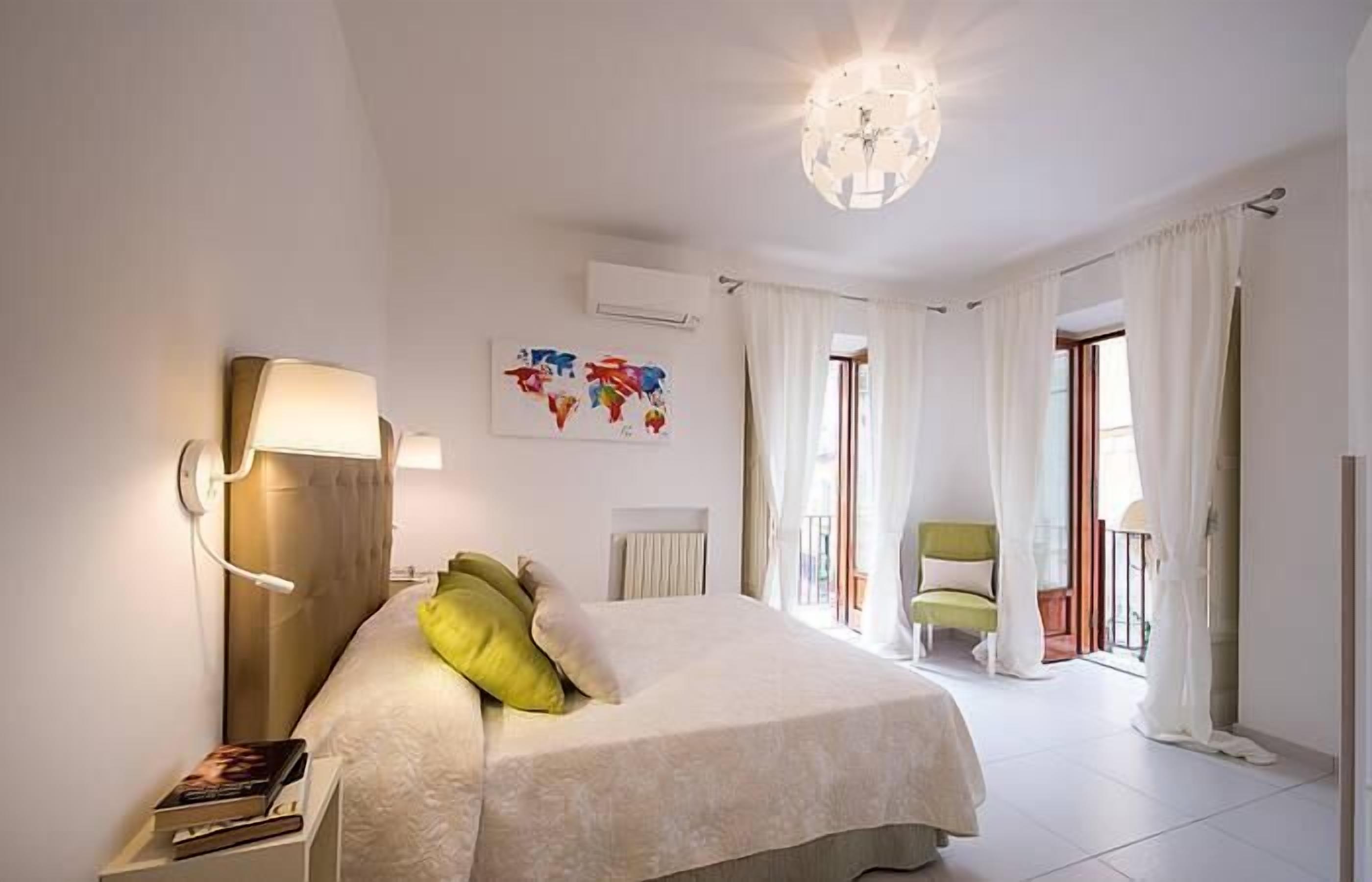 2 bedrooms, in-room safe, iron/ironing board, travel cot