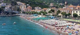 Modern Apartment close to the Beach - Corso 4 by AMALFIVACATION.IT