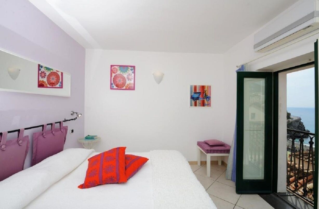 1 bedroom, in-room safe, iron/ironing board, bed sheets