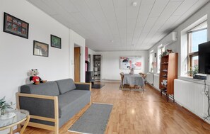 Televisie en een open haard