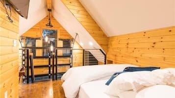 2 slaapkamers, een strijkplank/strijkijzer, wifi, beddengoed