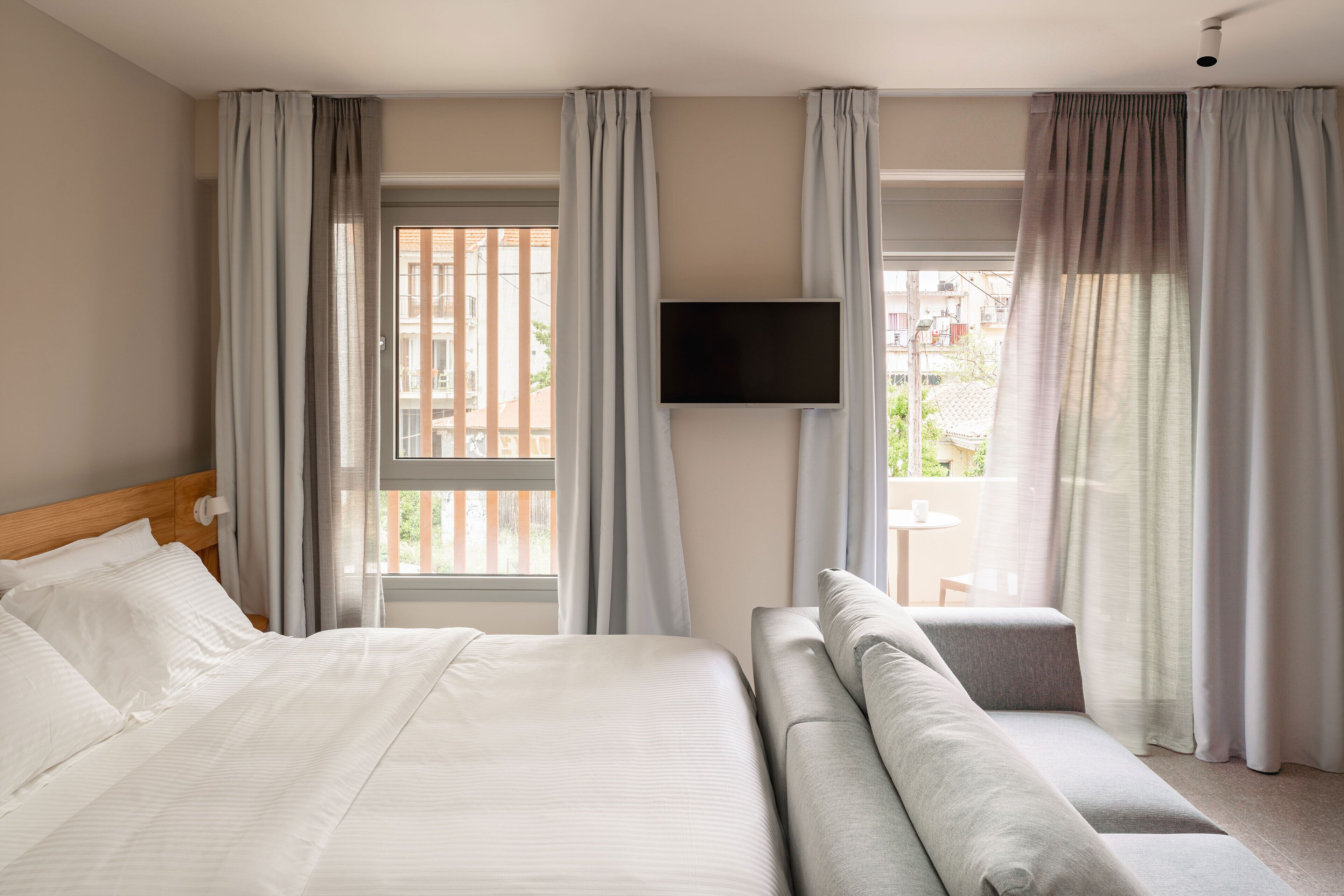 Deluxe Studio Apartment O | Egyptian cotton sheets, premium bedding, memory-foam beds, in-room safe