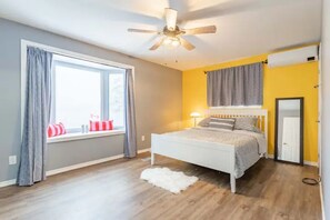 3 bedrooms, WiFi, bed sheets