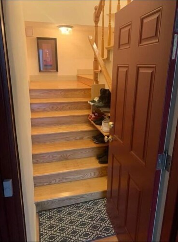 Bronx Castle Penthouse Sunny 1BR