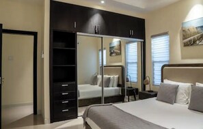 3 habitaciones y caja de seguridad en la habitación