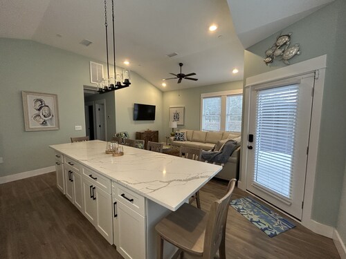 Always About The Beach: Condo near the beach in the heart of Corolla