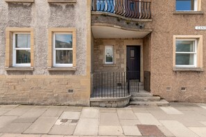 Terrace/patio - 357 - Canongate Apartment (Edinburgh)