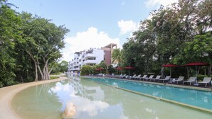 2 outdoor pools - Nick Price Apartments by Spot Rentals (Playa del Carmen)