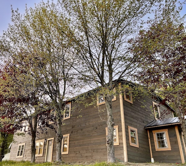 Exterior - Stylish Farmhouse with amazing view! (Hartwick)
