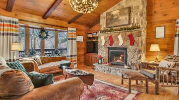 Tv, eldstad, tv-spel och dvd-spelare