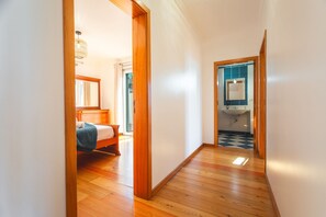 2 bedrooms, iron/ironing board, travel crib, free WiFi