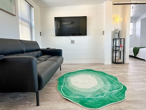 1 habitación, escritorio, tabla de planchar con plancha y wifi gratis
