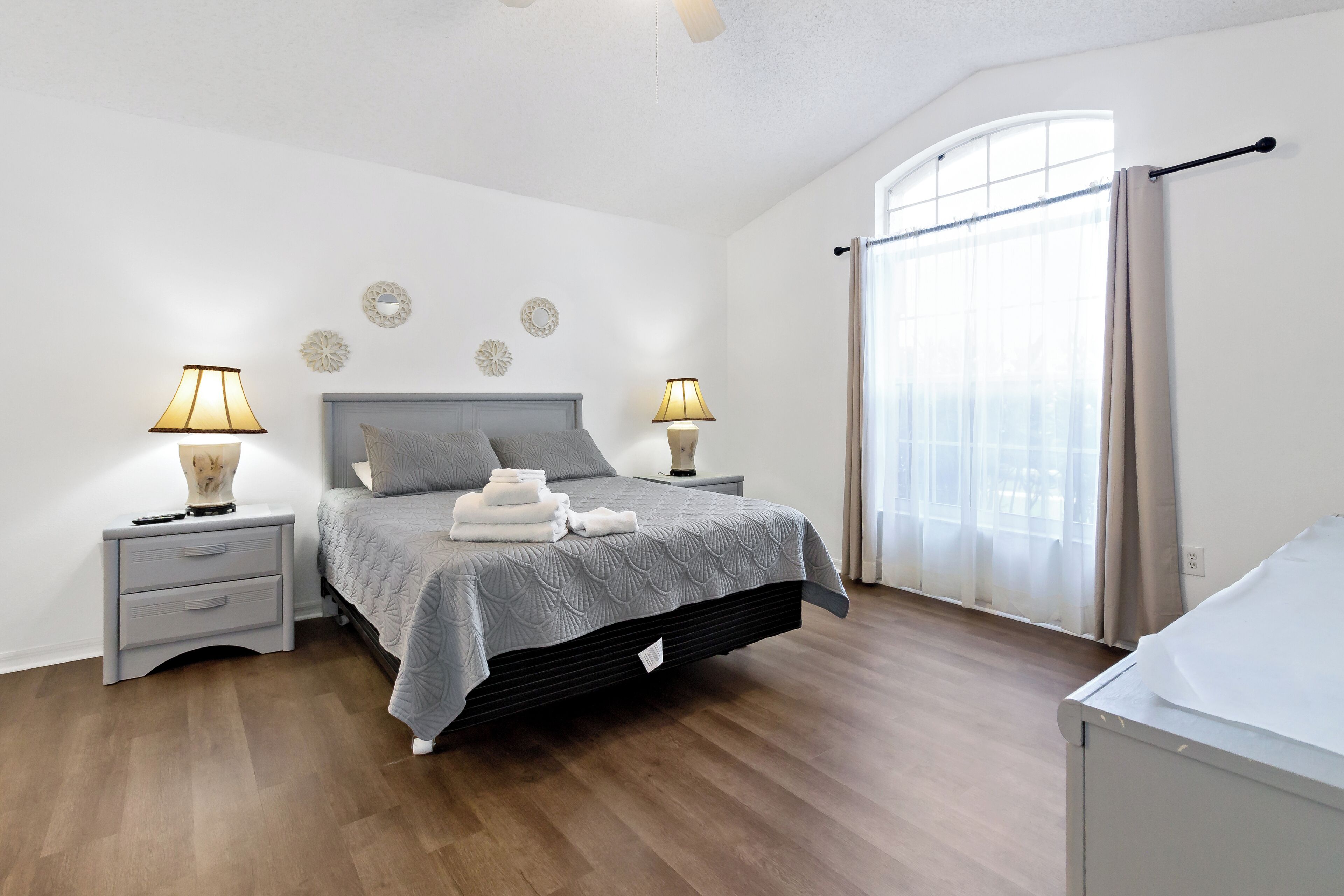 4 Schlafzimmer, Bügeleisen/Bügelbrett, kostenloses WLAN, Bettwäsche