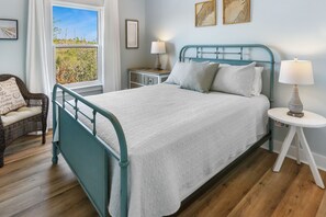 3 bedrooms, WiFi, bed sheets