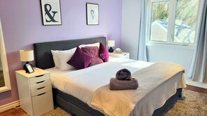 4 bedrooms, desk, iron/ironing board, travel cot