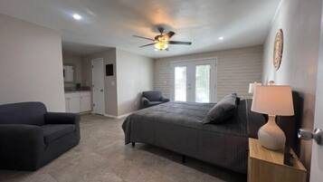 1 habitación, tabla de planchar con plancha, wifi y ropa de cama