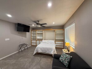 1 chambre, fer et planche à repasser, Wi-Fi, draps fournis