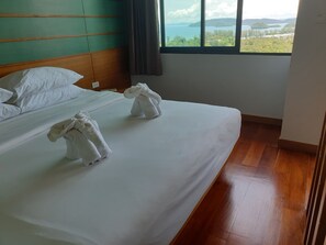 3 bedrooms, WiFi, bed sheets