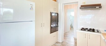 Shudderbug Shack Inverloch