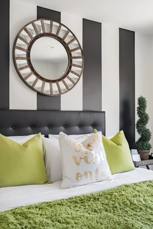 4 habitaciones, tabla de planchar con plancha, wifi y ropa de cama